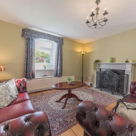 Holiday home Pass The Keys Traditional Lakeland House With Beautiful Gardens