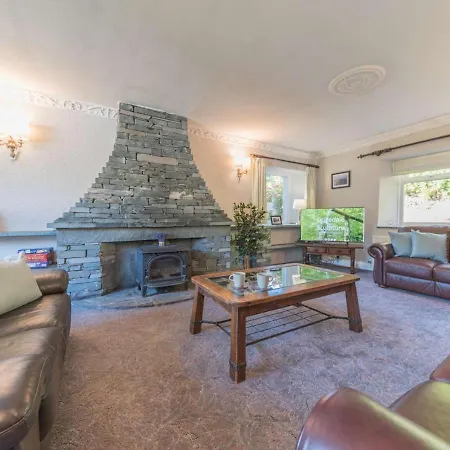 Holiday home Pass The Keys Traditional Lakeland House With Beautiful Gardens