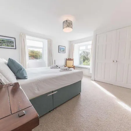 Holiday home Pass The Keys Traditional Lakeland House With Beautiful Gardens Ulverston