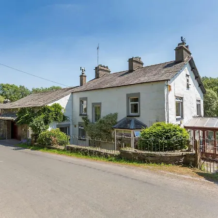 Dom wakacyjny Pass The Keys Traditional Lakeland House With Beautiful Gardens